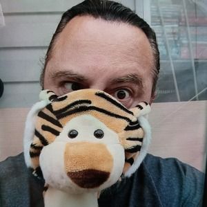 Meet your Posher, Sidnaa